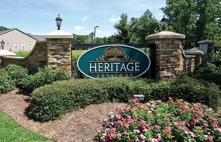Stunning Home In Fantastic Location Off Hwy 90 In Heritage Preserve! — Photo 3