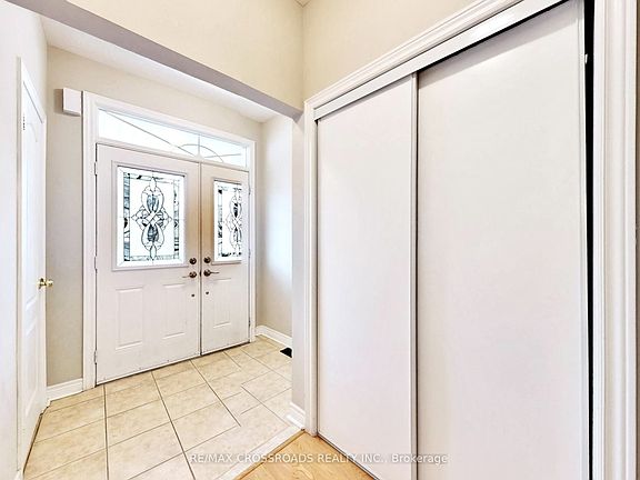 3rd image of 39 Pantano Dr