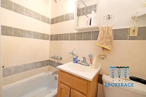 Rented by SBJ Brokerage, LLC | media 35