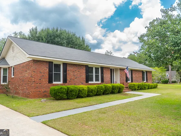 2211 Arrowwood Dr, Albany, GA 31721