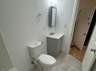 33 Chelsea St APT 1G, Boston, MA 02128