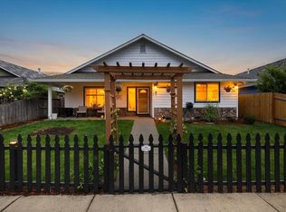 127 SW Vicki Ln, Grants Pass, OR 97526