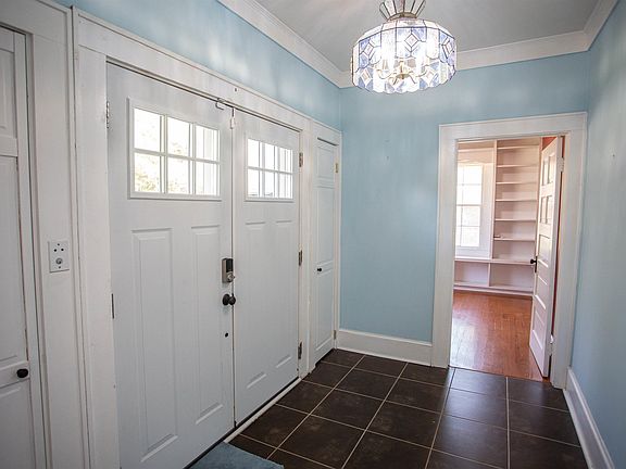 3rd image of 1803 Broad St