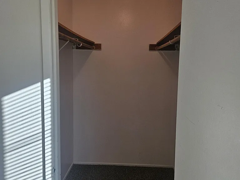 The Brigadoon 4210 NE Cully Blvd — Photo 40