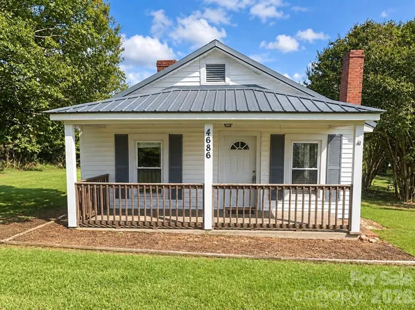4686 Sawmills School Rd, Granite Falls, NC 28630