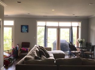 17 N Bishop St APT 2, Chicago, IL 60607