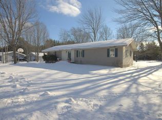 5182 Vista A Vista Ln, Petoskey, MI 49770