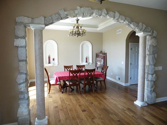 5th image of 37716 Wildwood Ln
