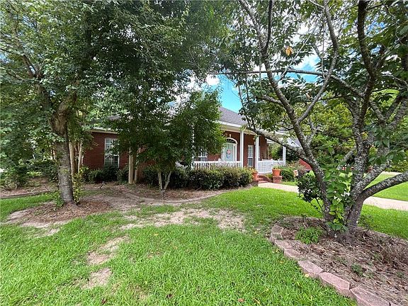 2nd image of 416 Sara Oaks Drive