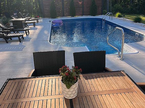 4th image of 119 Dolphin Way