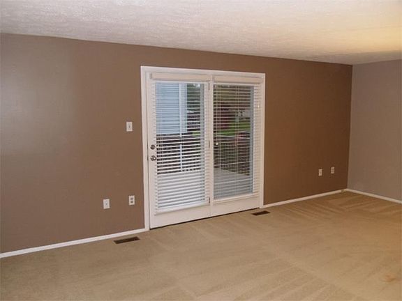 5th image of 1219 Elm Dr