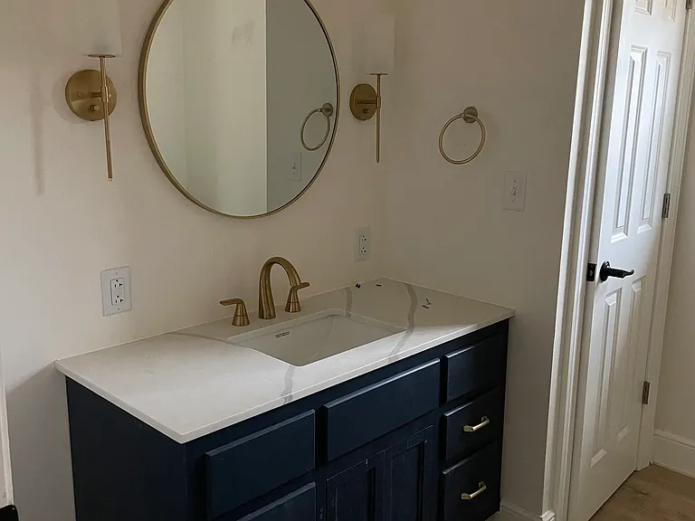 Full bathroom