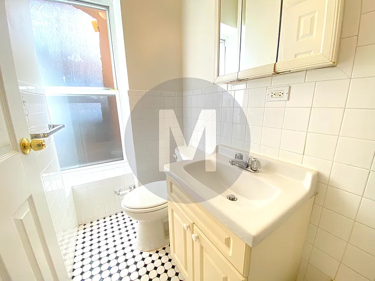 161 E 99th St #4 — Photo 9