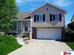 18651 S St, Omaha, NE 68135