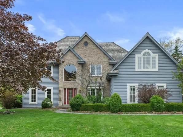 4715 Hasting DRIVE, Brookfield, WI 53045