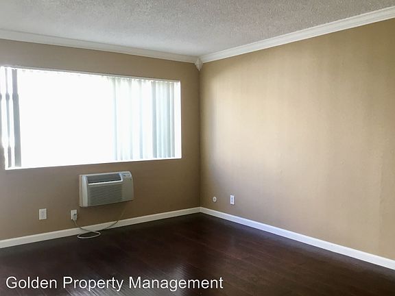 4th image of 8110 Winter Gardens Blvd Unit 11