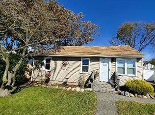 101 Bay Shore Rd, Deer Park, NY 11729