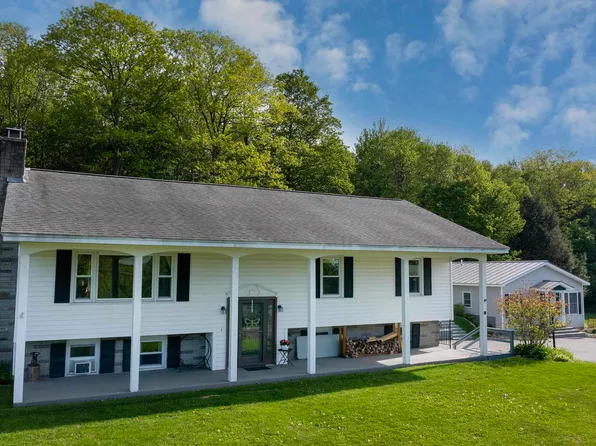 15 Hillcrest Drive, Lebanon, NH 03766