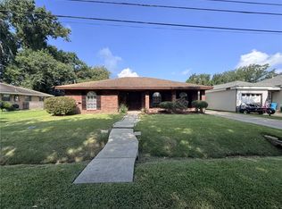 461 Clayton Dr, Norco, LA 70079