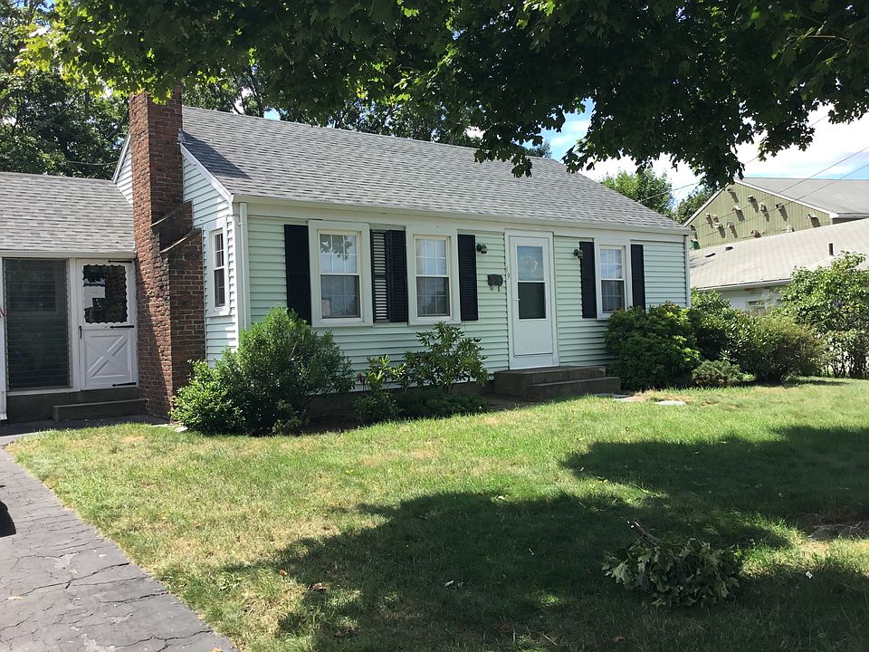 1st image of 19 Oak Hill Dr
