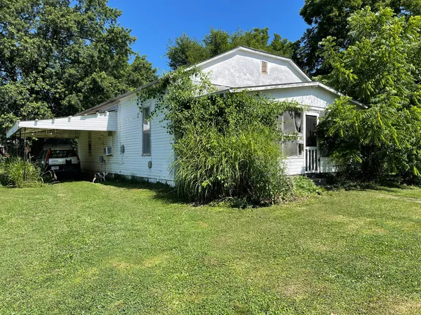 1204 Harold Street, Cassville, MO 65625