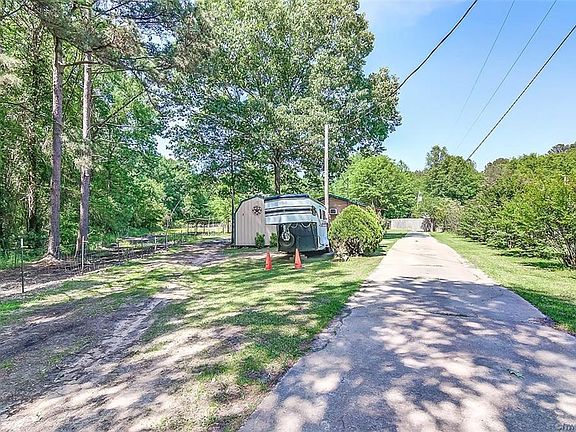 2nd image of 4388 Bellevue Rd