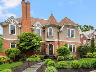 34 Dryden Ave, Pawtucket, RI, 02860
