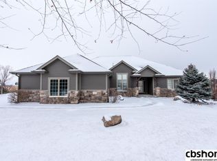 10144 S 230th Cir, Gretna, NE 68028