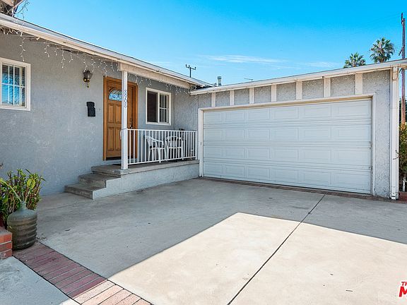 2nd image of 8908 Swinton Ave