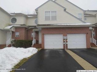 94 Drew Ct, Manalapan, NJ
