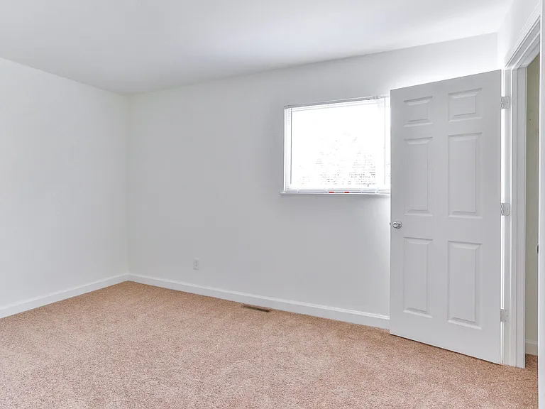 Highland Commons — Photo 12