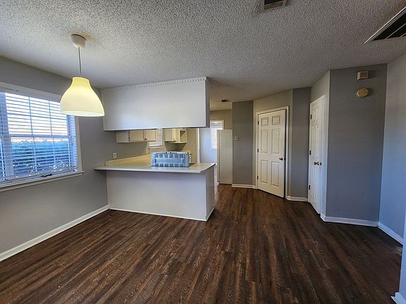 3rd image of 1764 Wayland Park Dr
