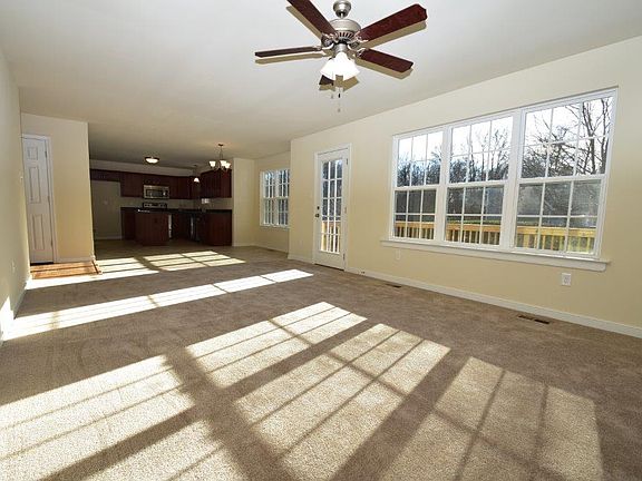 5th image of 9504 Hennington Ct