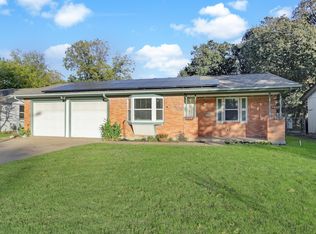 404 Vivion St, Irving, TX 75060