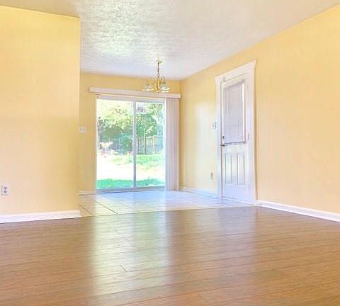 3rd image of 786 Highland Ct