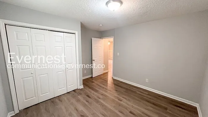 3221 Lasalle St — Photo 9