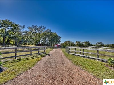 1128 League Line Rd, Paige, TX, 78659