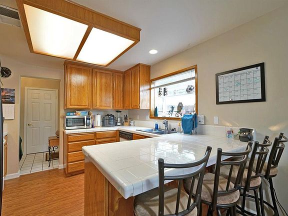3rd image of 3126 Quad Ln