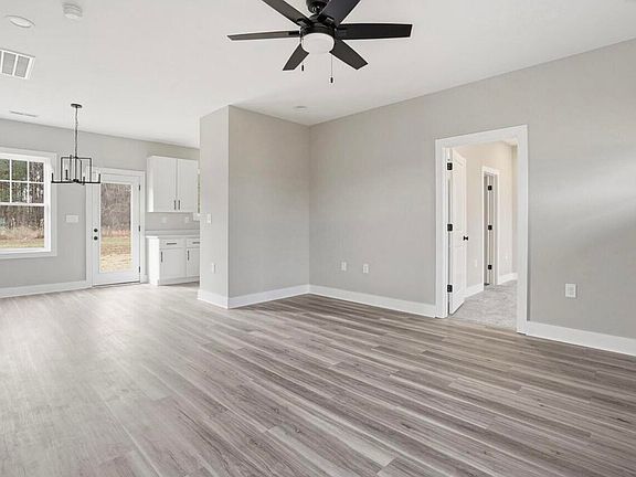 5th image of 339 Allen Rd