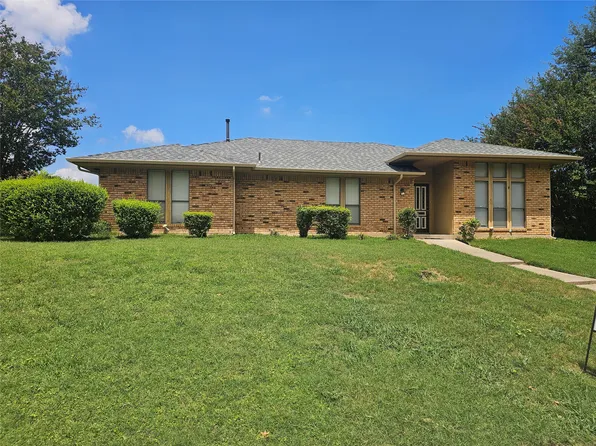 1340 Grand Teton Dr, Desoto, TX 75115