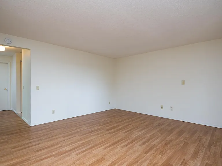 Caldera at Sunnybrook | The Landing Living Room