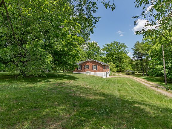 5th image of 2204 Sowell Mill Pike