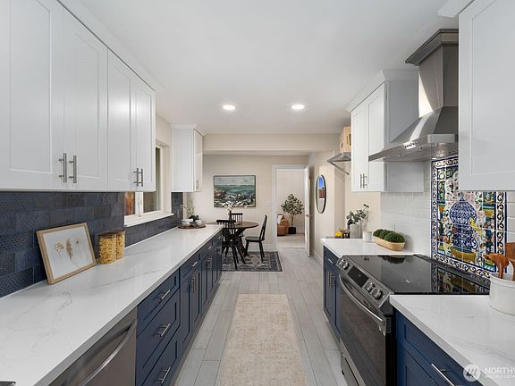 5th image of 10702 Douglas Drive SW