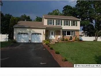 20 Prospect St photo 1