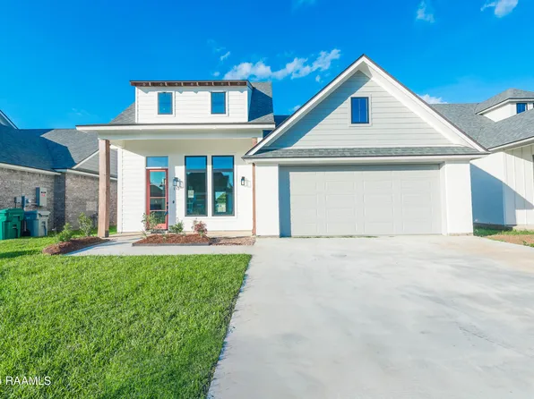 133 Lakes Edge Dr, Broussard, LA 70518