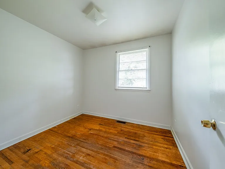311 Guerrant St — Photo 12