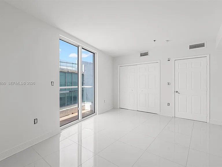 6362 Collins Ave #514 — Photo 33