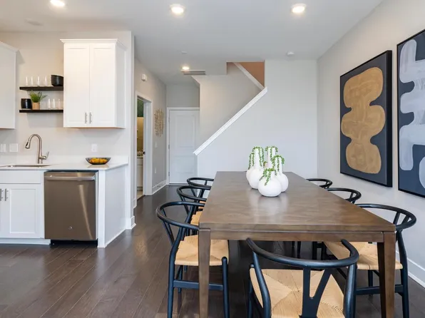 240 Cora Bergen Blvd, Hopewell Township, NJ 08560