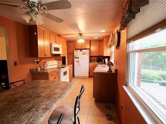 Built in matching table in the Kitchen