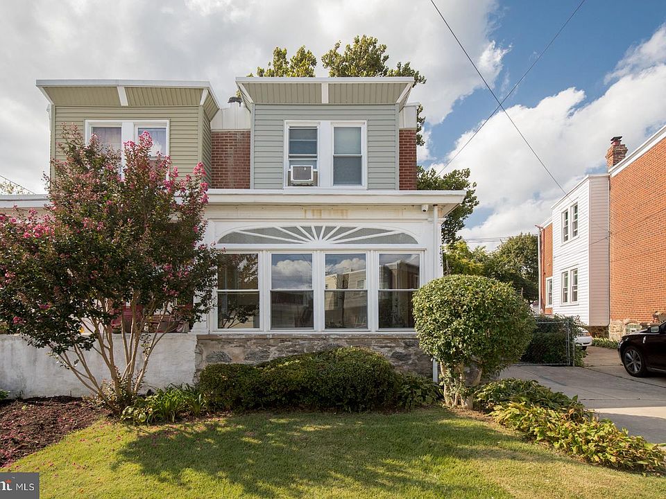 1st image of 7452 Rockwell Ave